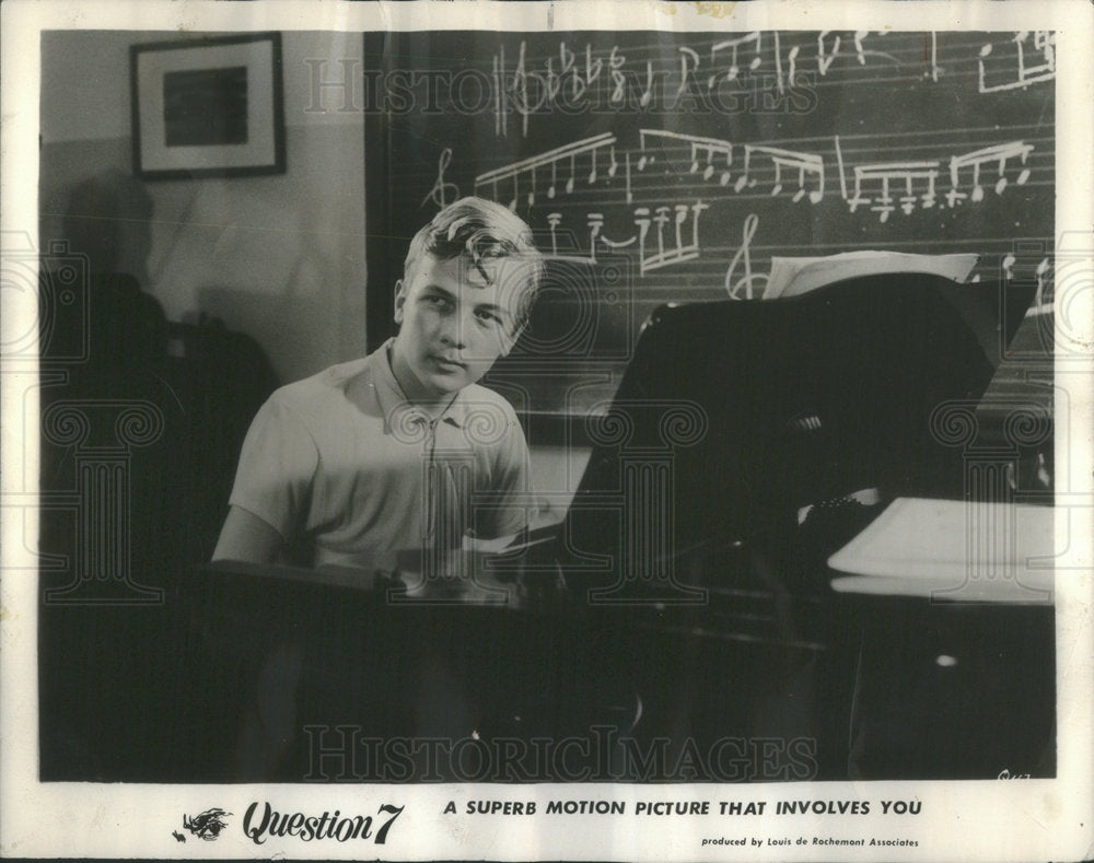 1961 Press Photo Christian De Bresson in film "Question 7." - Historic Images