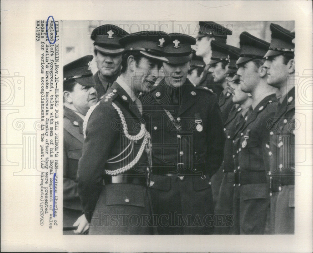 1975 Press Photo Prince Charles &amp; Royal Regiment of Wales, in West Berlin. - Historic Images