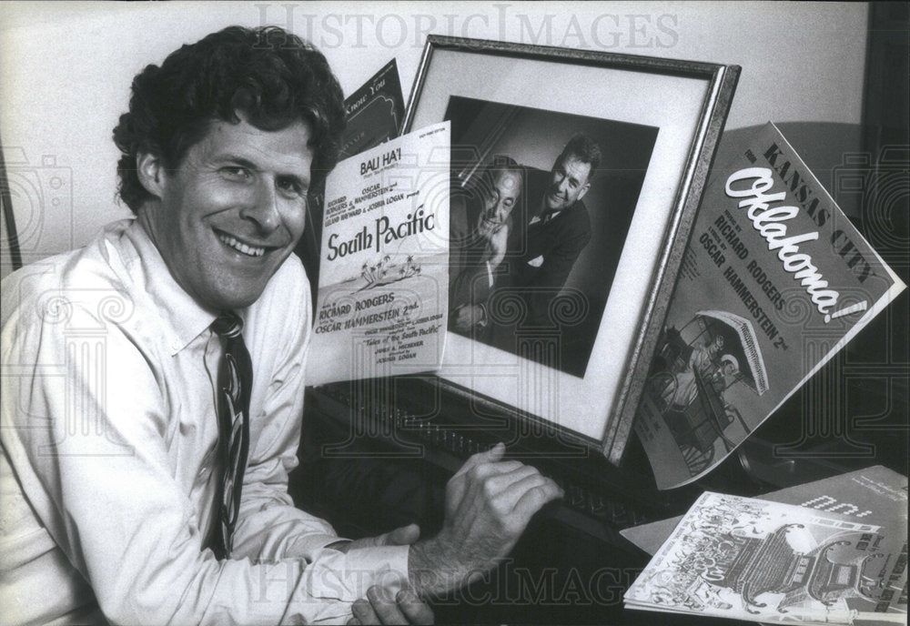 1988 Press Photo Ted Chapin director of the Rodgers & Hammerstein library promo. - Historic Images