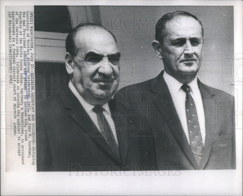 1965 Secry Of Welfare Anthony Celbrezze W/ John Gardner - Historic Images