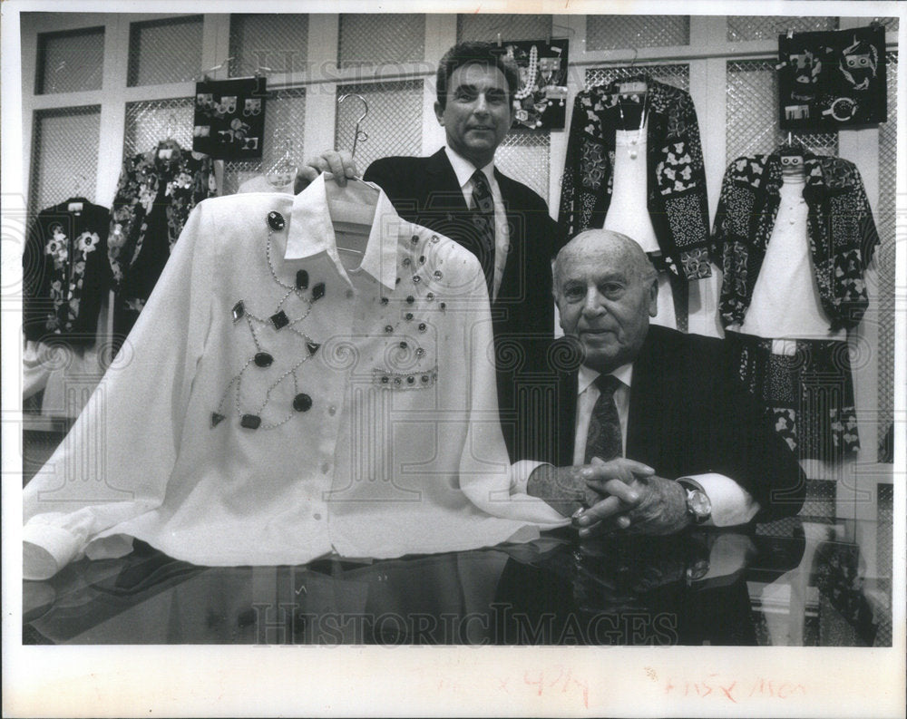 1992 Press Photo Joyce Manufacturing President Ray Cell & CEO Jack Goodman - Historic Images