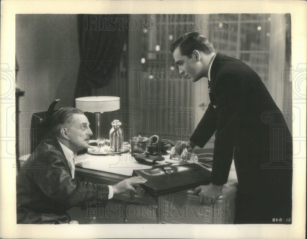 1937 Press Photo Actors Henry Kolker And John Howard In Movie &quot;Let Them Live&quot; - Historic Images