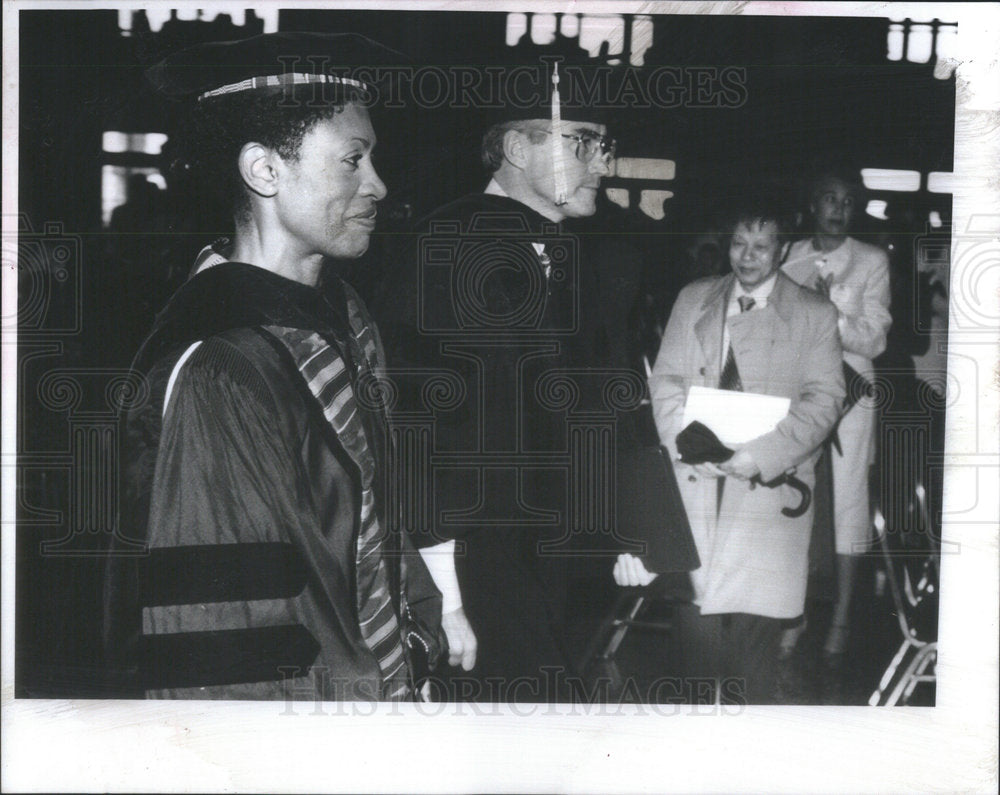 1991 Press Photo DOLORES E. CROSS GOV. EDGAR NAVY PIER BALLROOM - RSC33921 - Historic Images