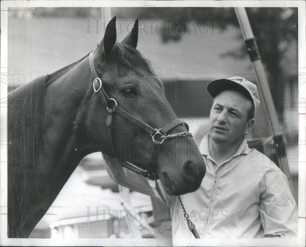 1968 Press Photo Jack Ackerman Horse Trainer Record Time Race Horse - Historic Images