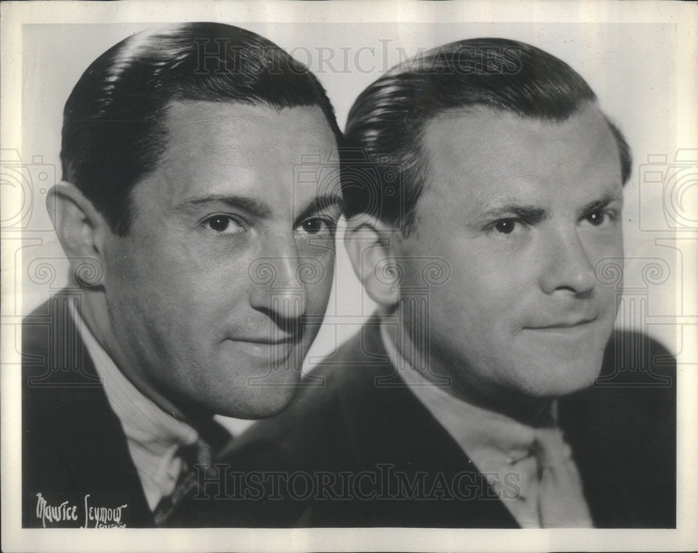 1937 Press Photo Engagement At The Chez Paree - Historic Images