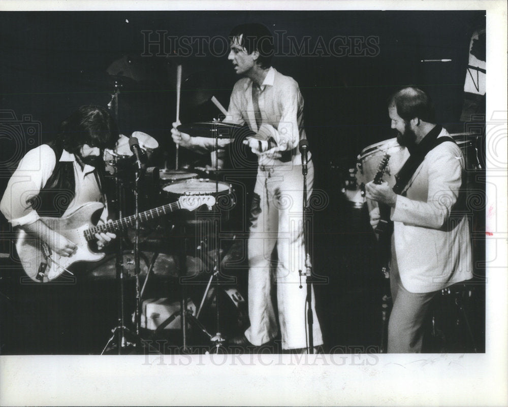 1982 Press Photo The Crying Shames performing on the Vintage Rock Stage. - Historic Images