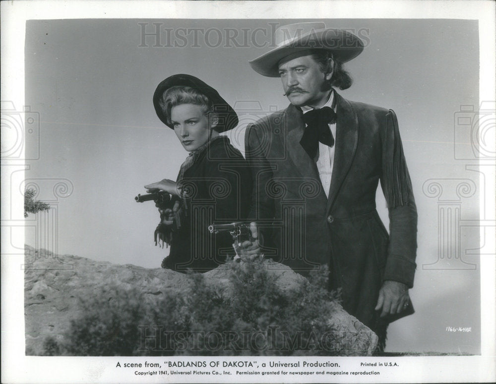 1941 Press Photo Francis Former Richard Badlands Dakota Roosevelt scene film - Historic Images
