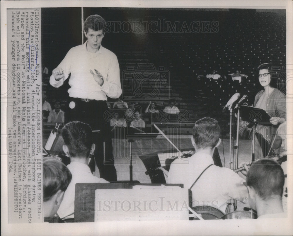 1964 Pianist Van Cliburn, left, directs the Interlocen Symphony - Historic Images