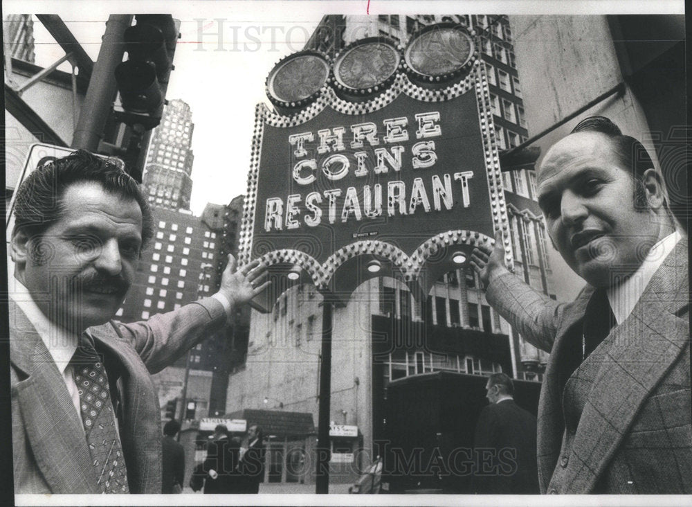 1977 Press Photo Jim Gus Coines Three Cones Restaurant - Historic Images