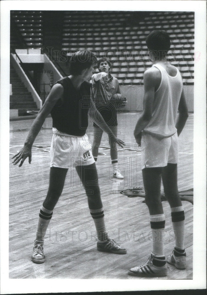 1981 Press Photo Danny Ainge Junior Varsity Coach Brigham Young University - Historic Images