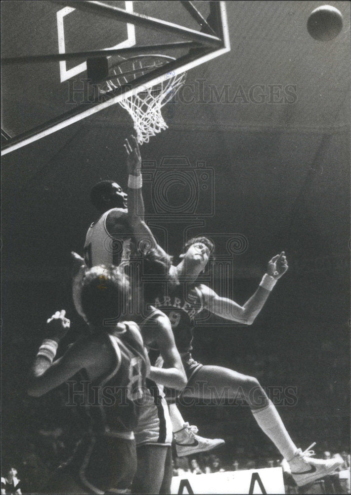 1982 Press Photo Hardy James Lambert John basketball player Italian League game - Historic Images