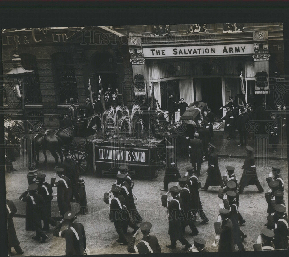 1972 Carrying the Coffin out of the City Headquarters - Historic Images