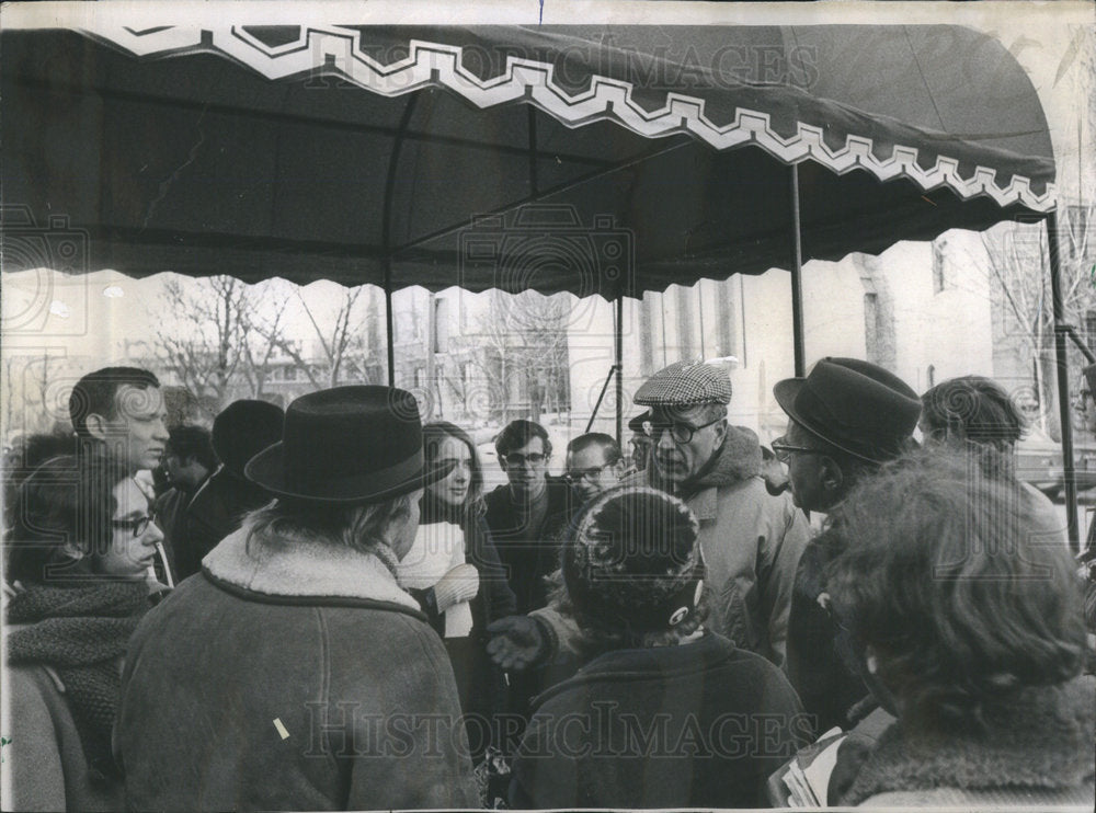 1969 Wayne Booth Undergraduate College Chicago University Dean - Historic Images