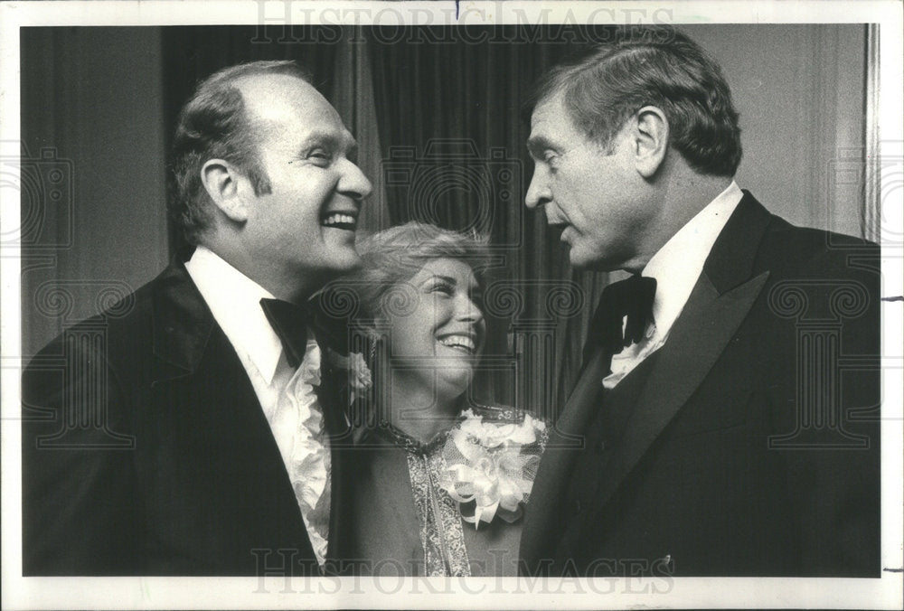 1977 Press Photo MAYOR KENNETH W. SAIN REP. ROSTENKOWSKI SHARON - Historic Images