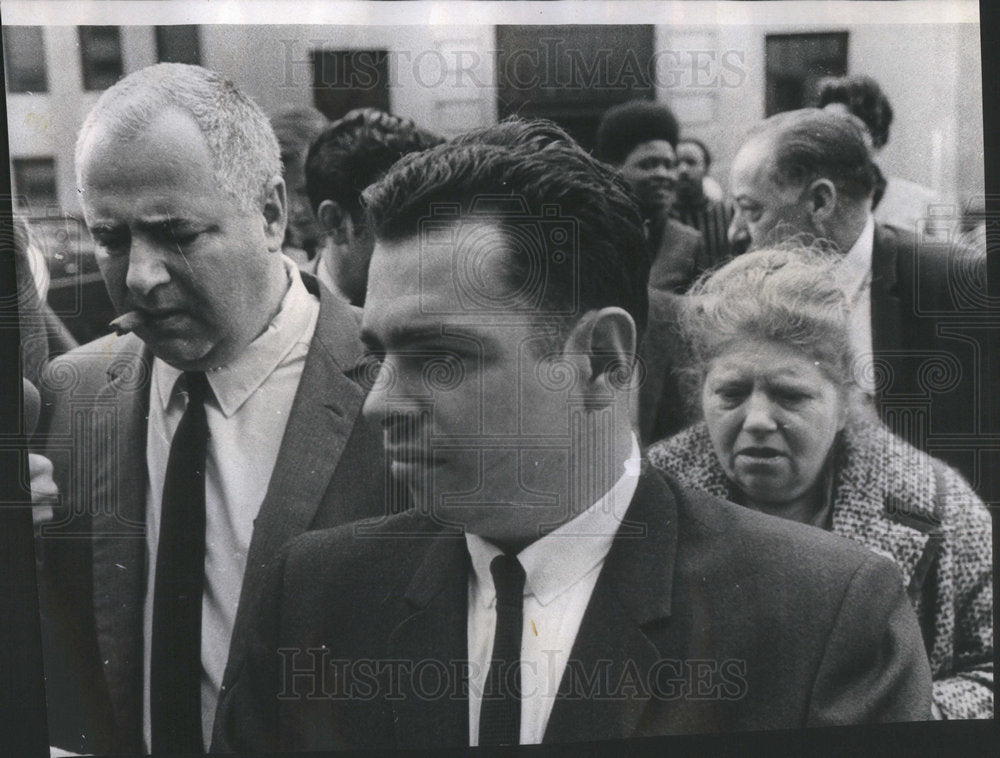 1969 Press Photo Samuel Saikin County Jail Bertram Leslie Steak Beer Mares Meet - Historic Images