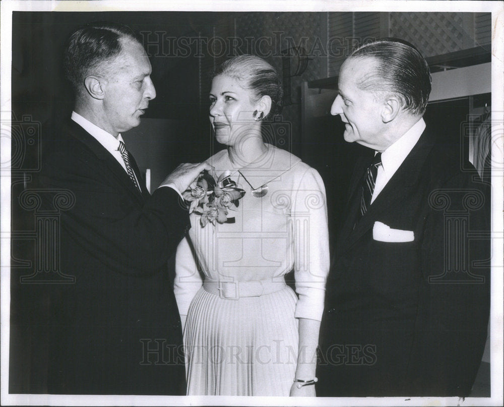 1959 Day Ceremony Peck Shop Orchard Shop Center Wallace Chicago Meet - Historic Images