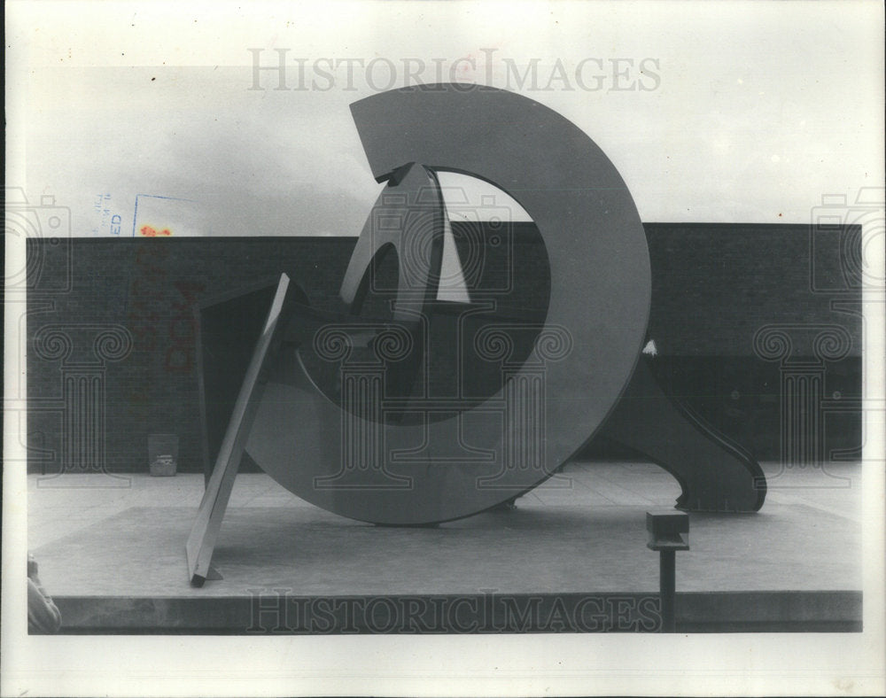 1980 Press Photo Part City Public Art Jerry Pearts River View Display Area Six - Historic Images