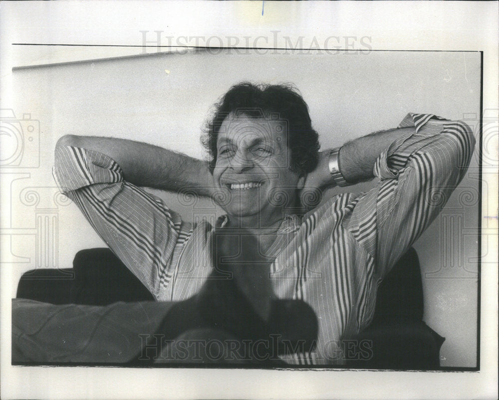 1976 Press Photo Mort Sahl Comedians relevant social matters rich John Tweedle - Historic Images