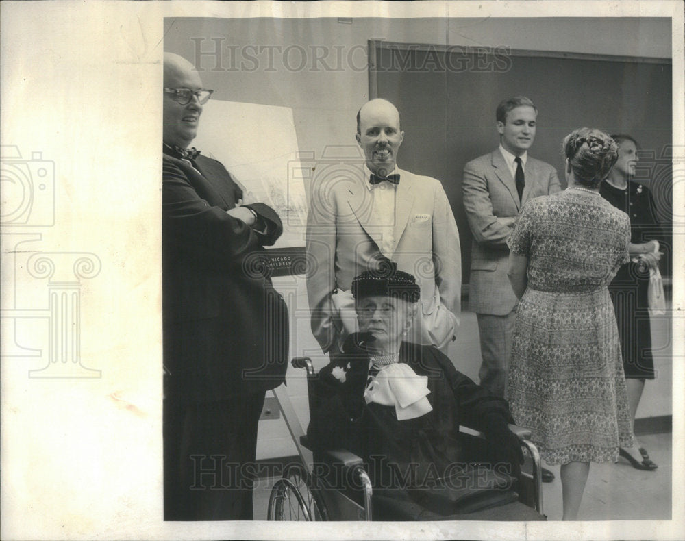 1963 Press Photo Patrick Valentine Armour Clinical Research Building Philip - Historic Images