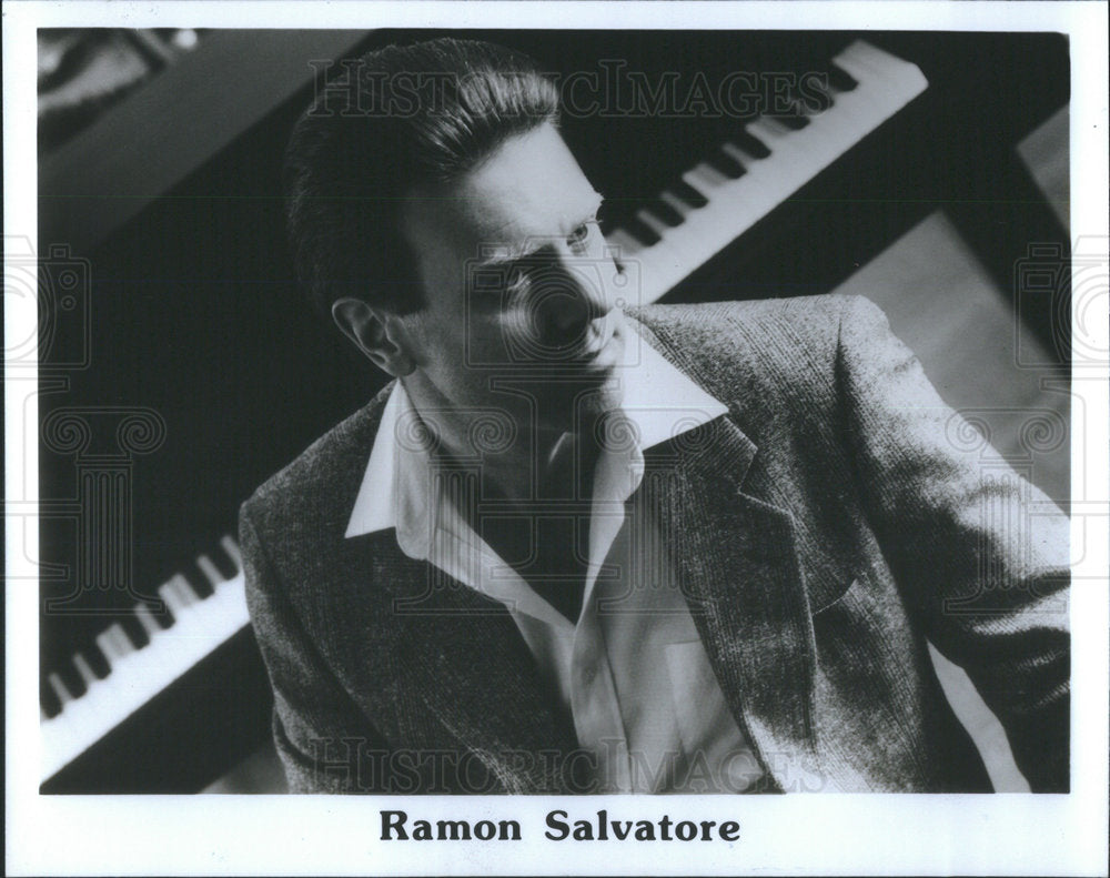 1996 Press Photo Ramon Salvatore American Pianist Musician Composer Chicago - Historic Images