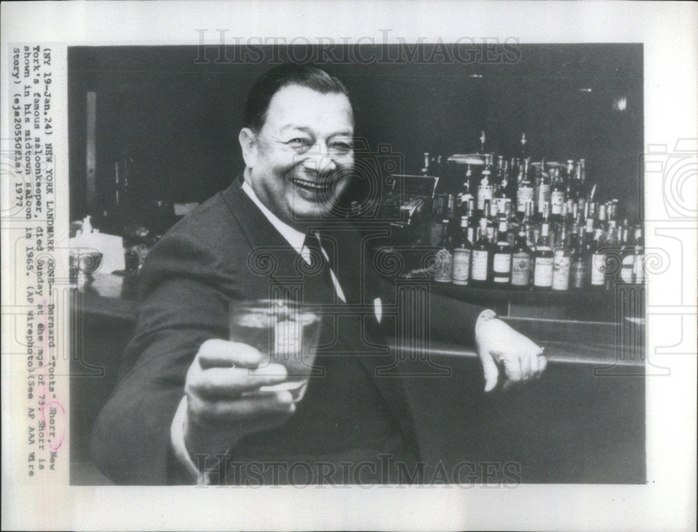 1977 Press Photo BERNARD SHORR NEW YORK&#39;S  SALOON KEEPER - Historic Images