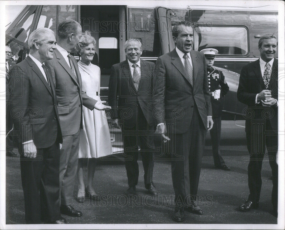 1969 Press Photo Timothy Sheehan Cook Country Shreiff Joseph Wood - Historic Images