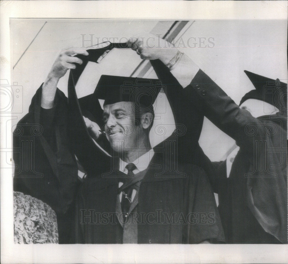 1962 Press Photo Astronaut Shepard Receive An Honorary Degree From Dartmouth - Historic Images