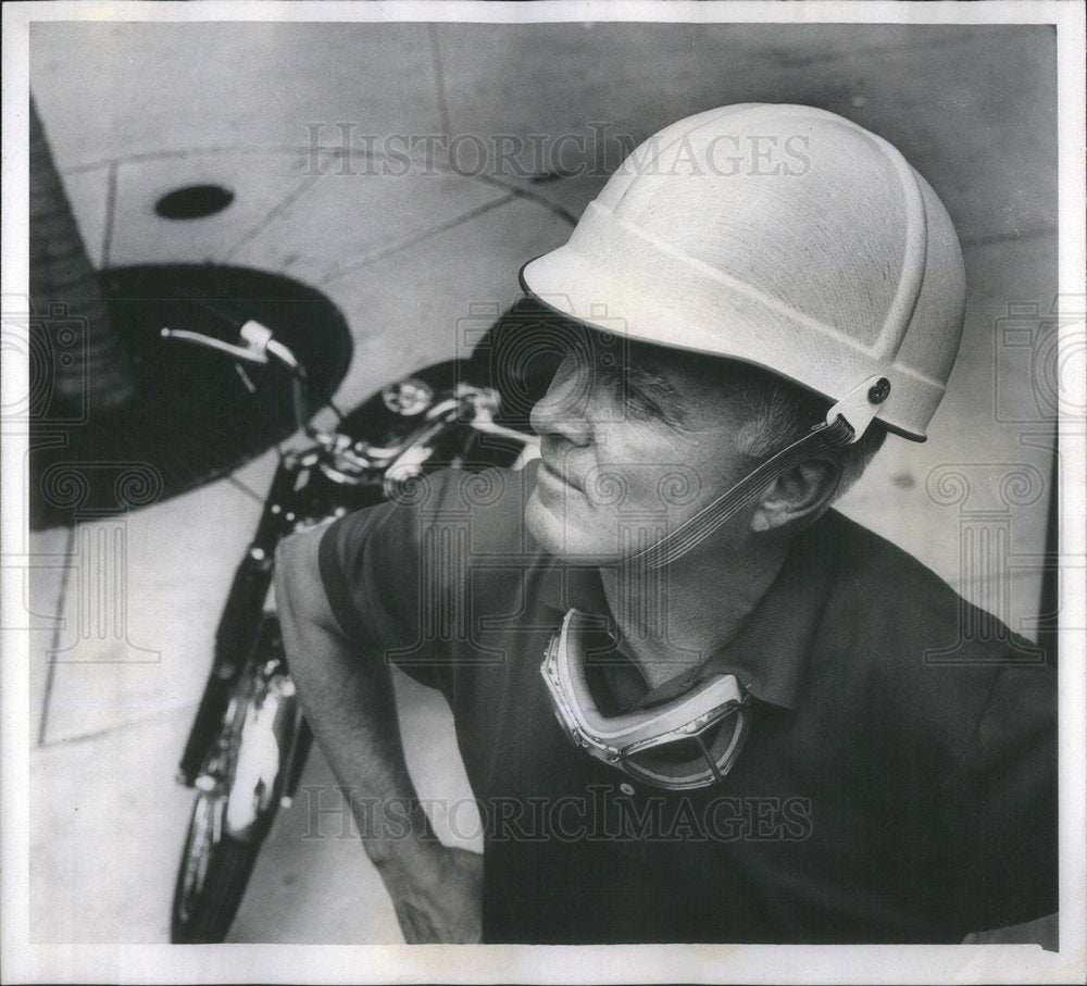 1967 The Many Faces Of Fred Wacker Jr. - Historic Images