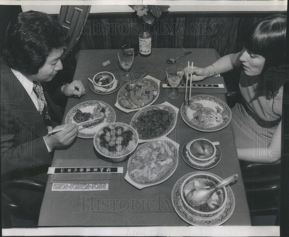 1975 Press Photo Abacus Phil Robin Shen Vegetarian Jim Klepitch - Historic Images