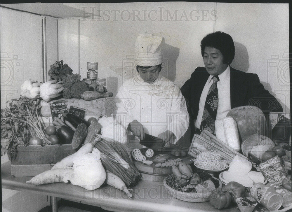 1975 Press Photo Phil Sheen Robin Bor Moy Abacus Restaurant Sketch Menu - Historic Images