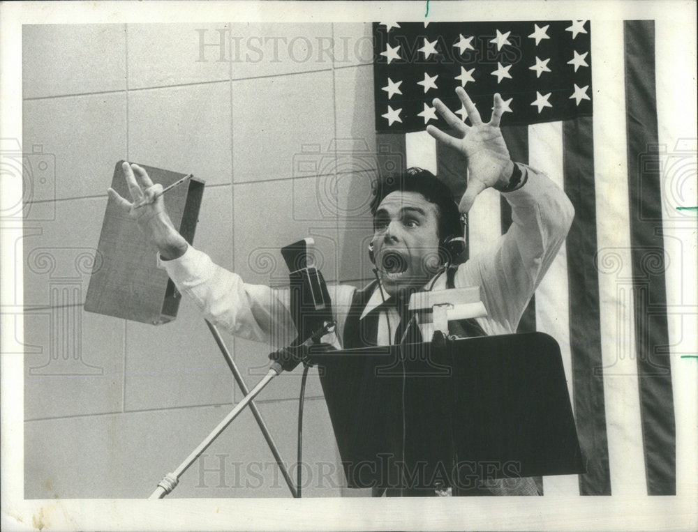 1975 Press Photo Actor Paul Shenar TV Movie Night That Panicked America - Historic Images