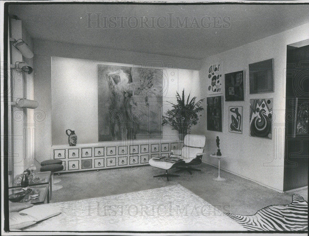 1973 Low Chests In Irving Shell's Bedroom Came From Hong Kong - Historic Images