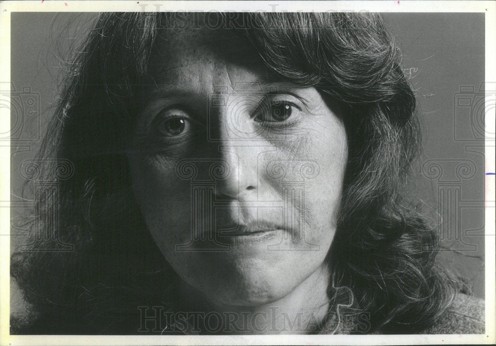 1982 Press Photo Pat Walsh/Author/Sad Hearts/Vietnam - Historic Images