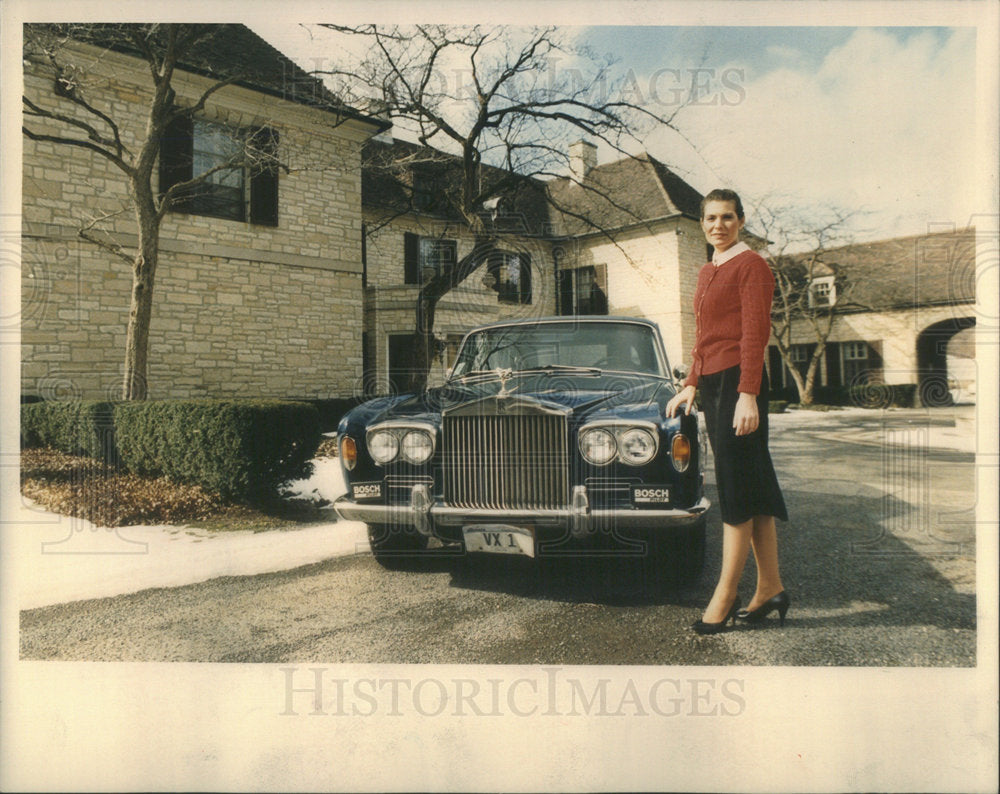 1988 Press Photo Pamela Stone Insurance Heiress Rolls-Royce Cudahy Mansion - Historic Images