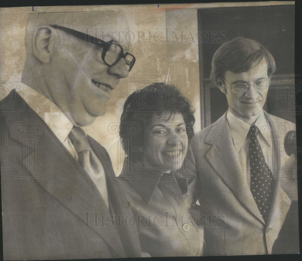 1974 Donna Stone Bradshaw & Lawyers Charles O'Laughlin Ted Tetzlaff-Historic Images
