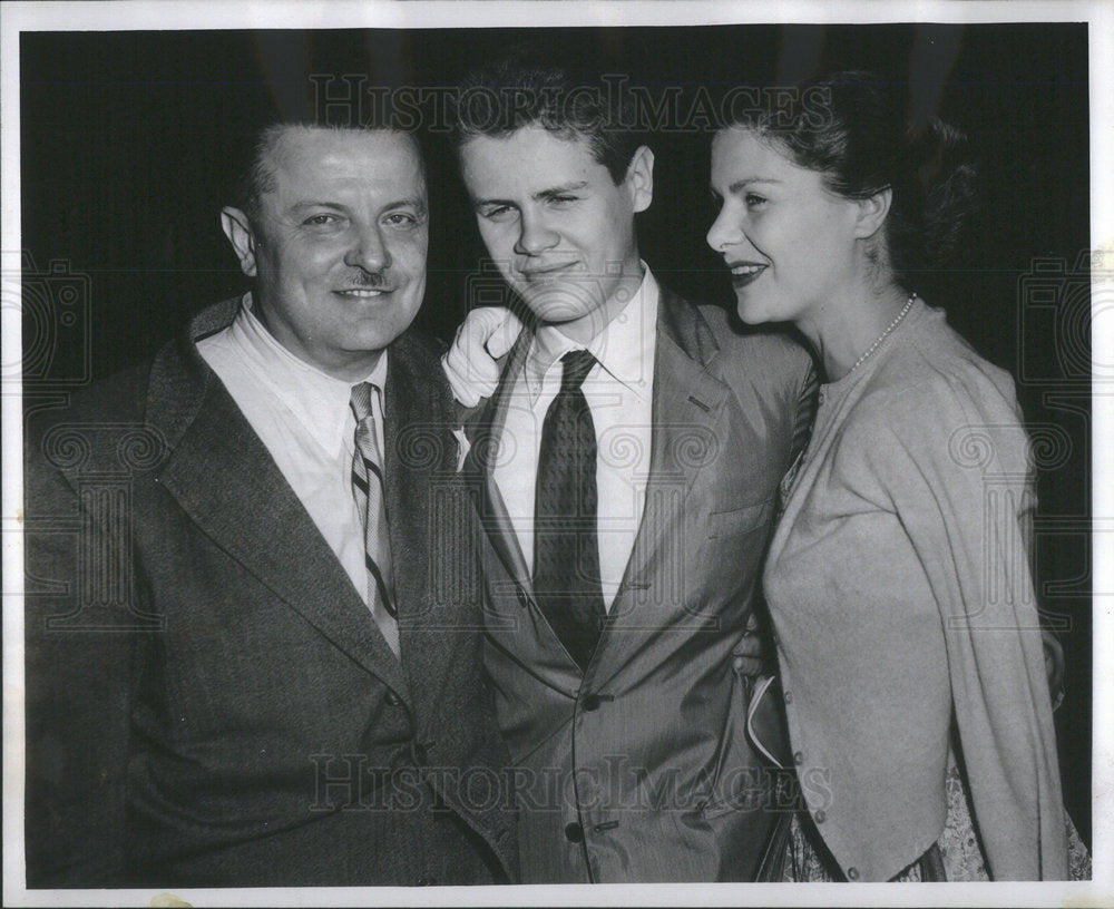 1957 Count Ludvico Arattieri Vittorio Countess Olga Midway Airport - Historic Images