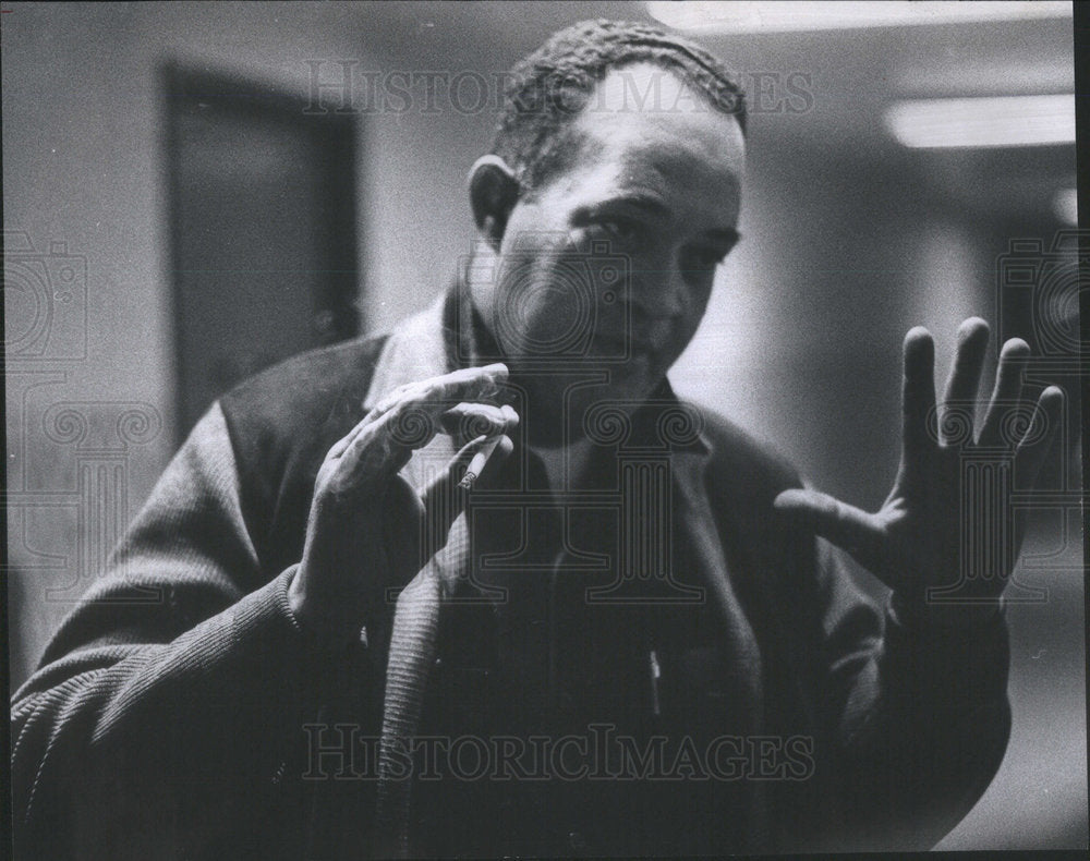 1969 Director Frank Edwards - Historic Images