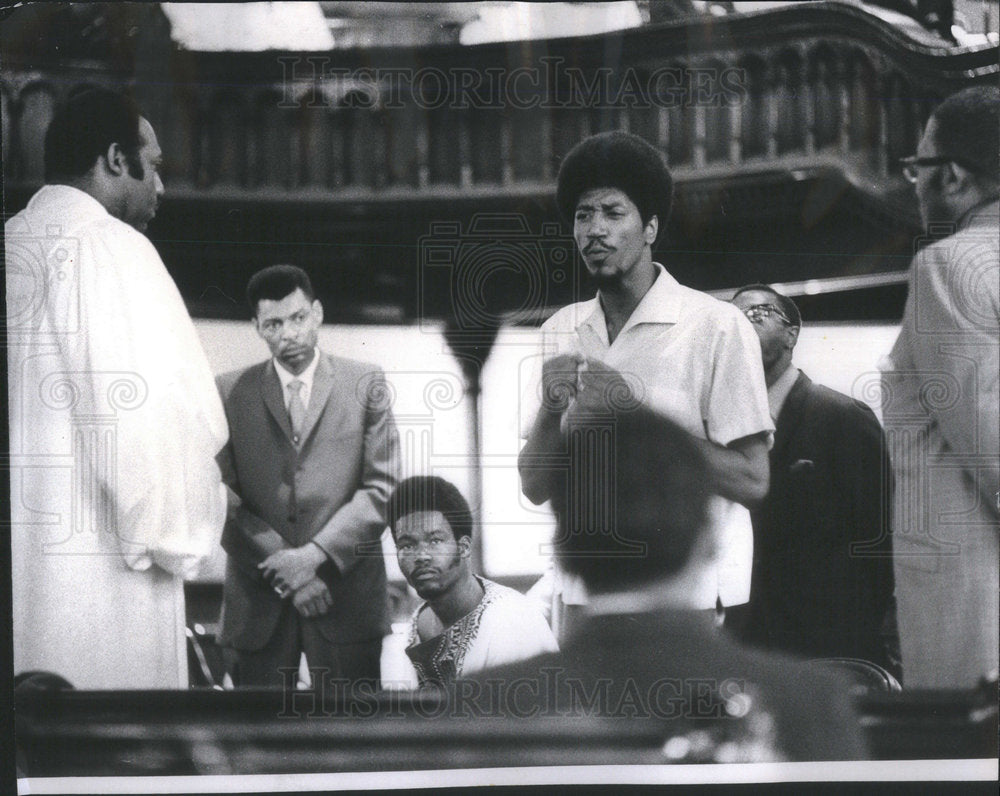 1970 Press Photo Wakati Eel Spokesman Rev. Melvin Upchurch Mozart Baptist Church - Historic Images