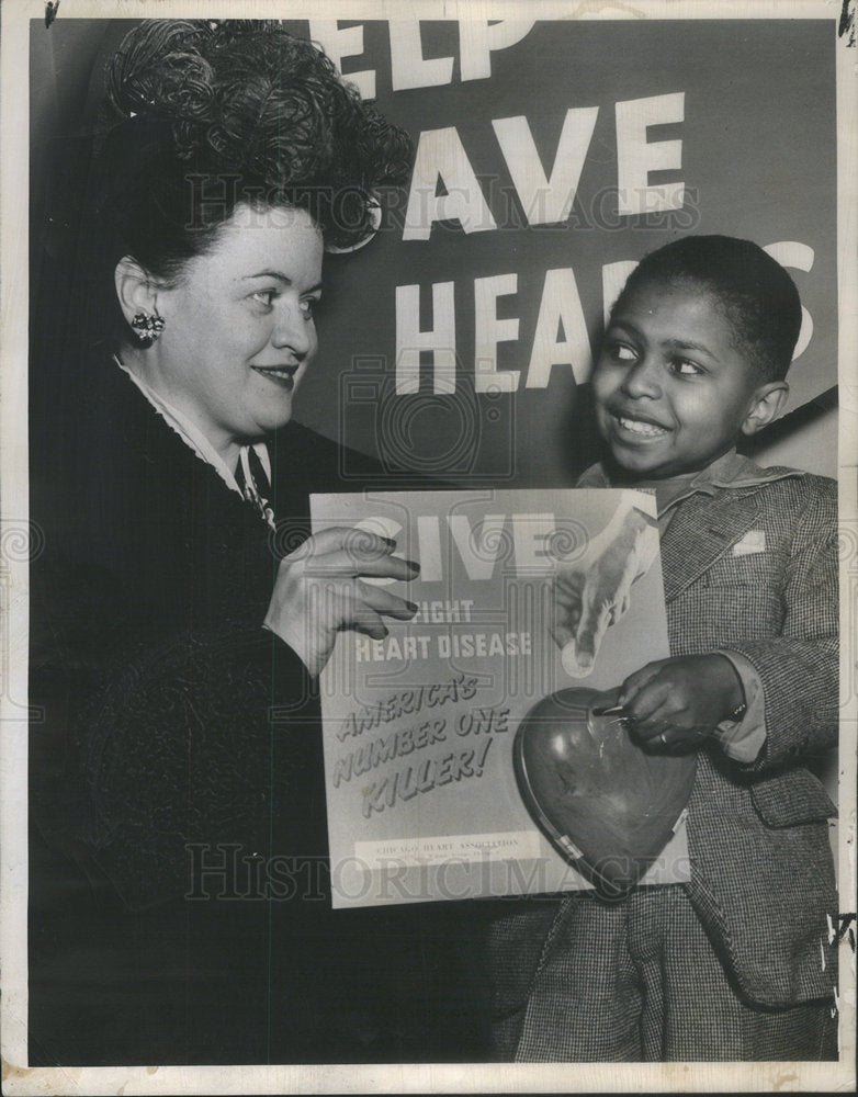 1948 Press Photo Mrs. Ruth McEldowney Chairman Accepts Contribution - Historic Images