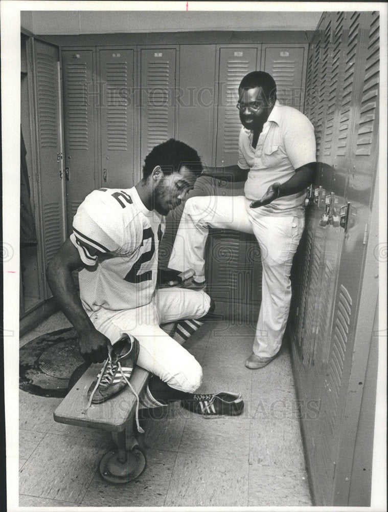 1979 Press Photo Jim Frost CraneFootball Coach Maurice Garner Greene Smith - Historic Images