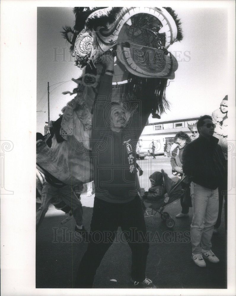 1990 Press Photo  Larry Weintraub Dance Welcome Chinese New Year - Historic Images