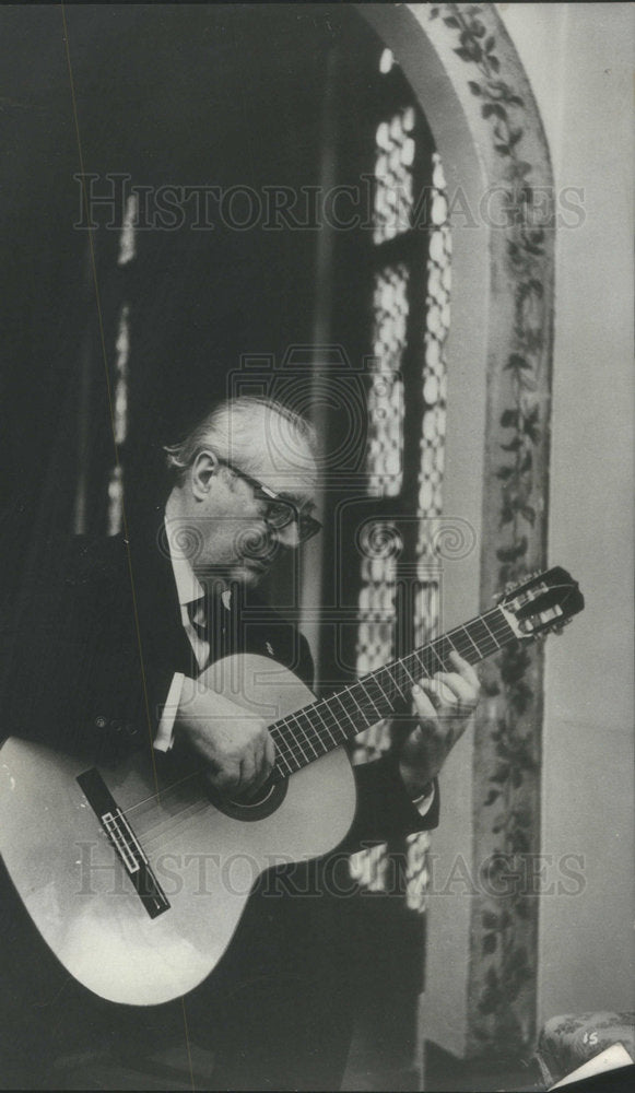 1981 Press Photo Guitarist Andres Segovia - Historic Images