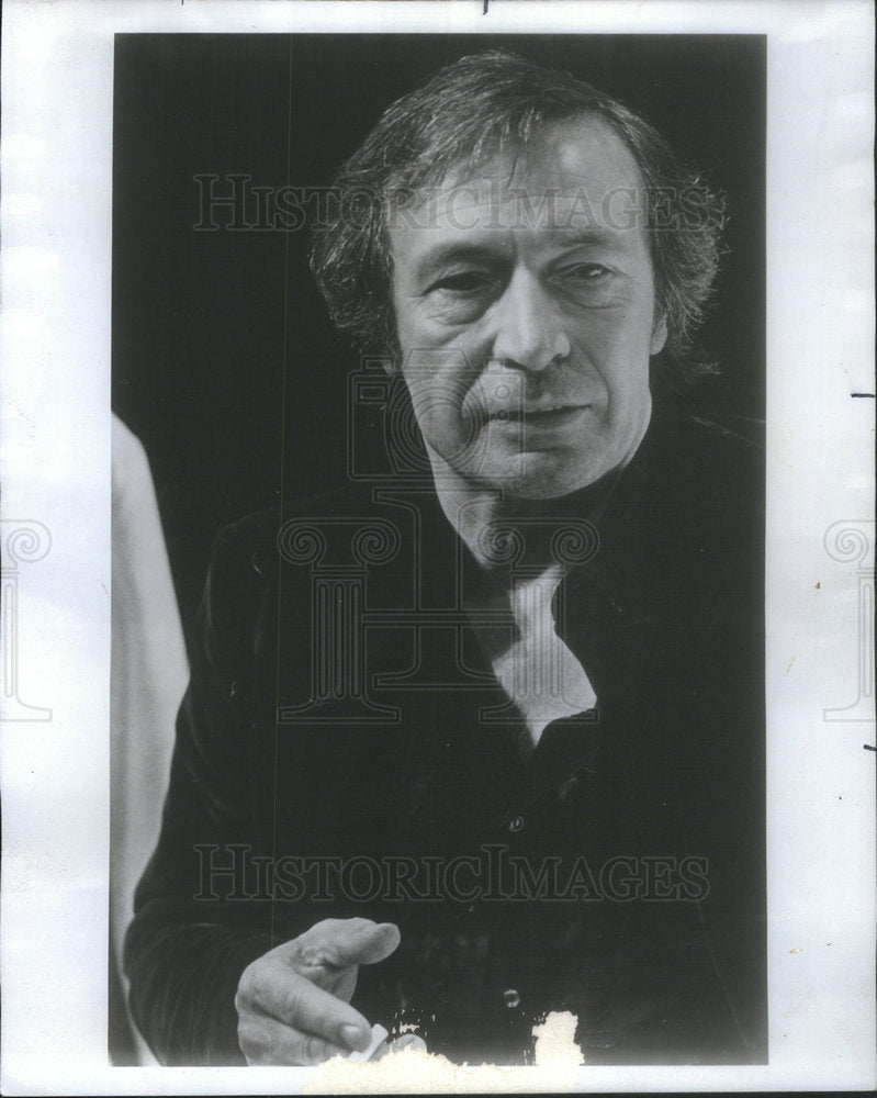 1974 Press Photo Clifford Williams/Director - Historic Images