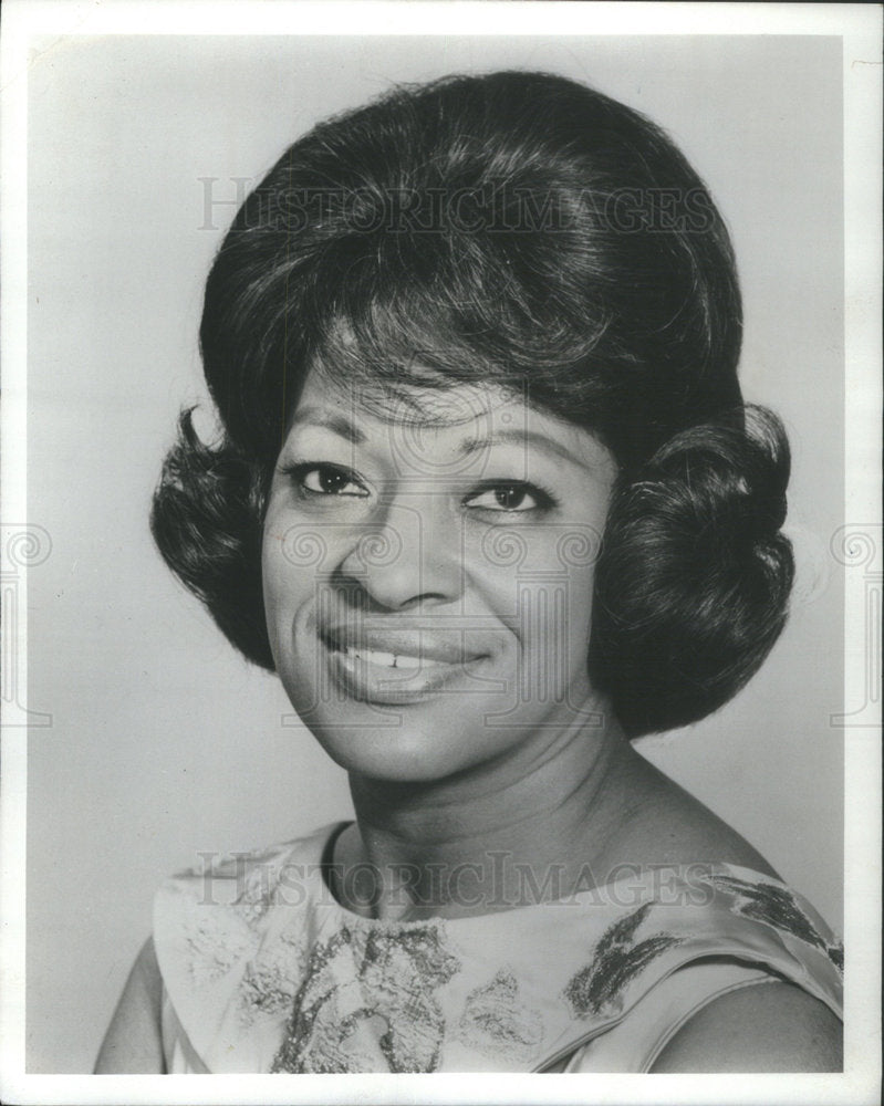 1971 Mrs. Bibi Williams Bell Ringer Community Chairman - Historic Images