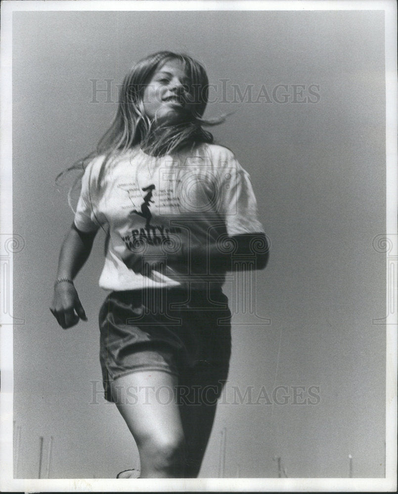 1978 Press Photo Patty Wilson Go Long Way To Prove Point 2000 Mile Determination - Historic Images