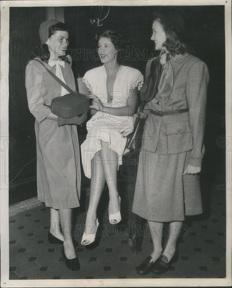 1947 Press Photo Rita Lowery Marie McDonald Maralinn Epcke - RSC40553 - Historic Images