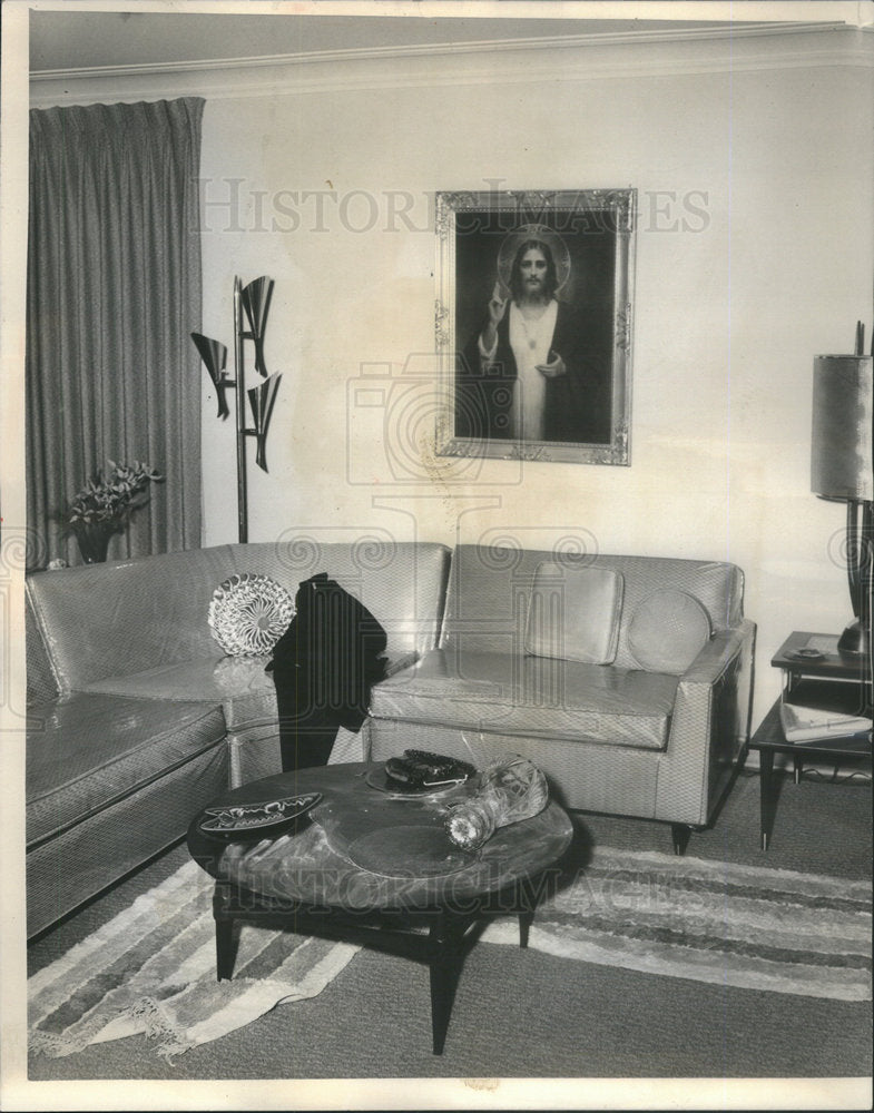 1963 Press Photo Living room apartment where the body of Dr. San Fillippe was fo - Historic Images