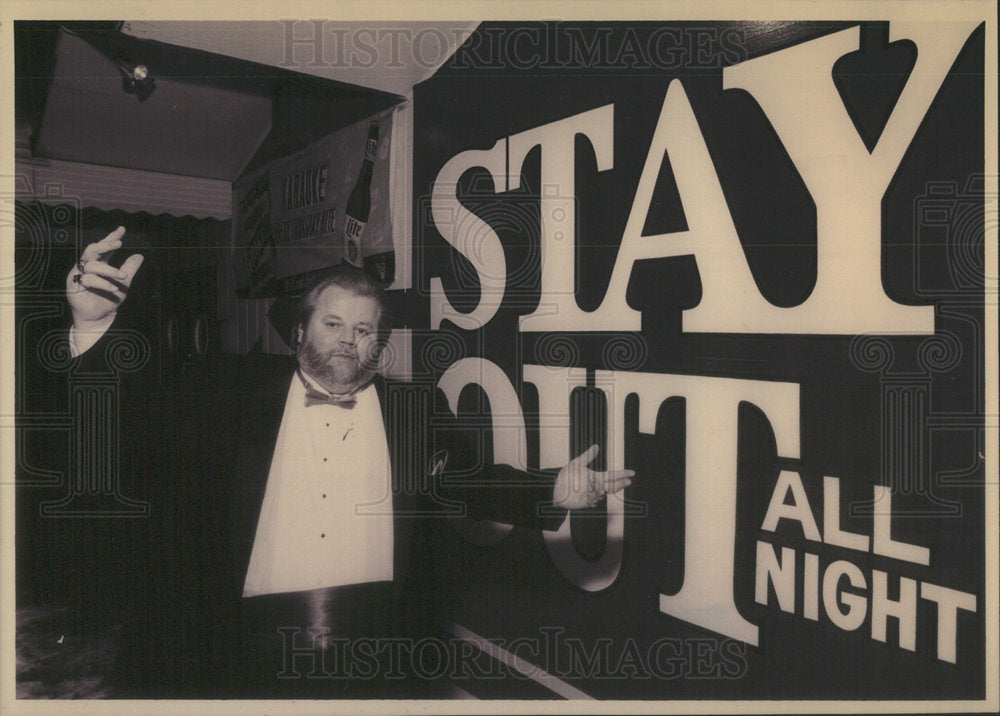 1994 Press Photo Bill Robinette Stay Out All Night Disco - RSC40883 - Historic Images