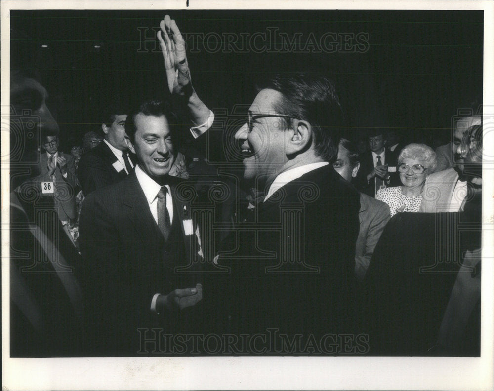 1987 Press Photo Senator Paul Simon Du Page Democratic Fund Raiser Naperville - Historic Images