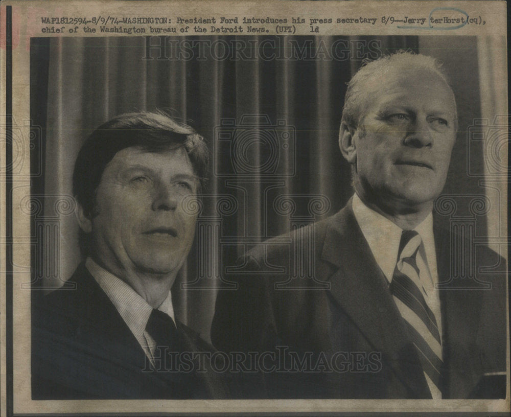 1974 Press Photo PRESIDENT FORD PRESS SECRETARY JERRY TER HORST CHIEF DETROIT - Historic Images